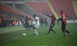 Gaziantep FK - Antalyaspor maçının ilk yarısı tek golle kapandı