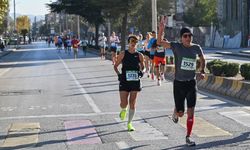 Gaziantep'te "6. Gazi Yarı Maratonu ve Halk Koşusu" tamamlandı