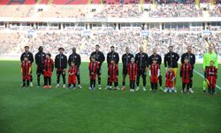 Gaziantep FK'da İki Futbolcu Kadro Dışında