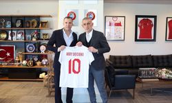 Andriy Shevchenko’dan TFF Başkanı Hacıosmanoğlu’na Ziyaret