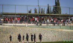 Gaziantep FK’da Taraftarlar Tesise Çıkarma Yaptı