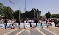 AK Partililer Meydanlara İndi!