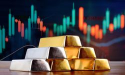 Piyasalarda Sert Dalga: Gümüş Düştü, Altın Coştu