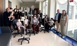 GAÜN Çocuk Hastanesi’nde Sürpriz Kutlama