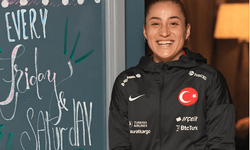 Ece Türkmen, Yıllar Sonra Yaşadıkları Depremi Anlattı