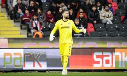 Ne Yaptın Sokratis?