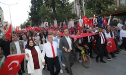 Nizip Sokaklarında Bu Kez Marşlar Yükseldi