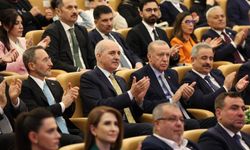 Kurtulmuş, "10. Anadolu Medya Ödülleri" Törenine Katıldı