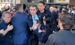 Son Dakika Özgür Özel'e Yumruklu Saldırı!