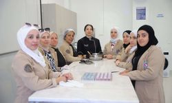 Gaziantep'te Çikolataya Kadın Eli Değdi