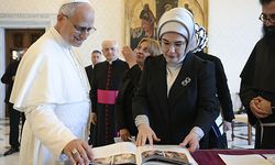 Emine Erdoğan, Papa İle Bir Araya Geldi