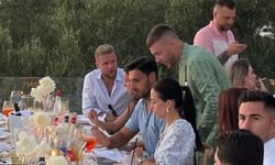Maxim Dostları İle Buluştu