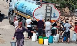 Araban’da  Çeşmeden Su Değil Çamur Akıyor