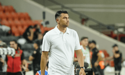 Burak Yılmaz, Yerinde Duramadı!