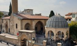 Şirvani Camii Yüzyıllardır Şehre Huzur Katıyor