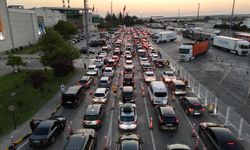 Kapıkule’de Gurbetçilerin Hüzünlü Dönüş Yolculuğu