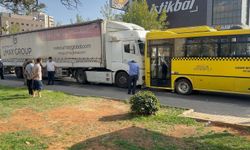 Gaziantep'te Tır Halk Otobüsüne Çarptı! Yaralılar Var