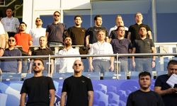 Yöneticiler Takımı Yalnız Bırakmadı