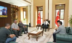Mahmut Bozteke Sevincini Vali Çeber İle Paylaştı