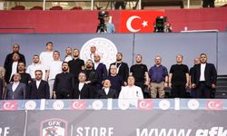 “Tribünde Birlikte İzlediler, Sahada Kaçan Galibiyete Üzüldüler”