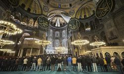 Mübarek Mevlid Kandili Coşkusu: Dualar ve Anlamlı Mesajlar Paylaşılıyor