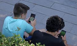 Ekran Süresi Göz Sağlığını Tehdit Ediyor