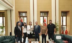 Valilik Ziyaretinde Aslan Emektar’a Sürpriz!