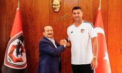 Yılmaz’dan Sert Çıkış: “Mücadelemize Gölge Düşüremezler!”
