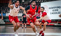 Dev Adamlar Tempoyu Düşürmüyor