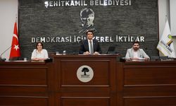 Umut Yılmaz Belediye Başkan Yardımcılarını Resmen Açıkladı