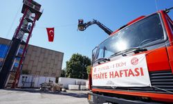 İtfaiyecilerden gerçek tatbikat gibi gösteri!