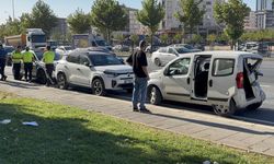 Gaziantep’te 4 Araç Birbirine Girdi: Yaralılar Var