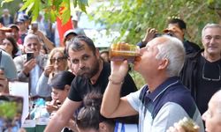 Kazdağları’nda Bal Şenliği: 2 Dakikada 1 Kilo Bal Yedi!