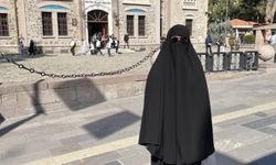 Siyah Çarşafın Altından Erkek Çıktı