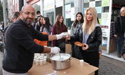 Bir Bardak Süt, Yüzlerce Gülümseme