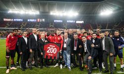 Efsane Oyuncu 200. Maçına Çıktı