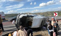 Gaziantep’ten Yola Çıkan Minibüs Takla Attı