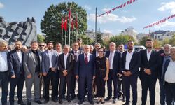 Yıldırım: Bir Yıl Önce Yolsuzluk Diyenler, Şimdi Kol Kola