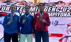 Karatecilerden Büyük Başarı