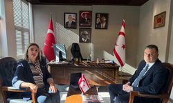 Aslı Emektar’dan Başkonsolos İzmen’e Ziyaret