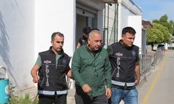 Kocasını "Çantacısı" Yapmış