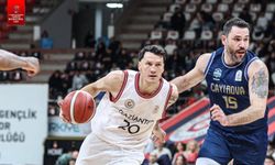 Dev Adamlardan müthiş galibiyet 95-73