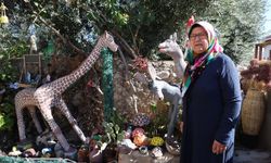 Bahçesini Açık Hava Galerisine Çevirdi