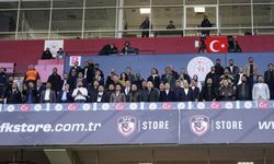 Başkan Tribünde Yoktu