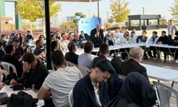 Konukoğlu Öğrencilerle Buluştu