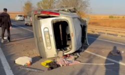 Hafif Ticari Araç Devrildi: 1 Ölü, 3 Yaralı