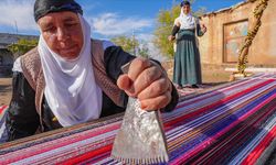 Tezgahta Asırlık Kilim Sanatı