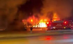 Sanayi Sitesinde 9 Dükkan Yandı