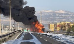 Mazot yüklü tanker alev aldı