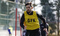 Gaziantep FK’da Üç Futbolcu Kart Alarmında